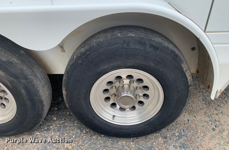 image for item DM7908 2015 Thunder Creek SLT715 Custom lube trailer