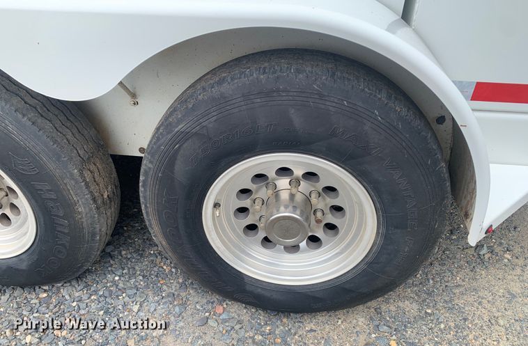 image for item DM7908 2015 Thunder Creek SLT715 Custom lube trailer