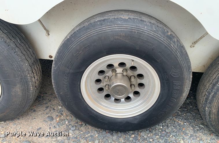 image for item DM7908 2015 Thunder Creek SLT715 Custom lube trailer