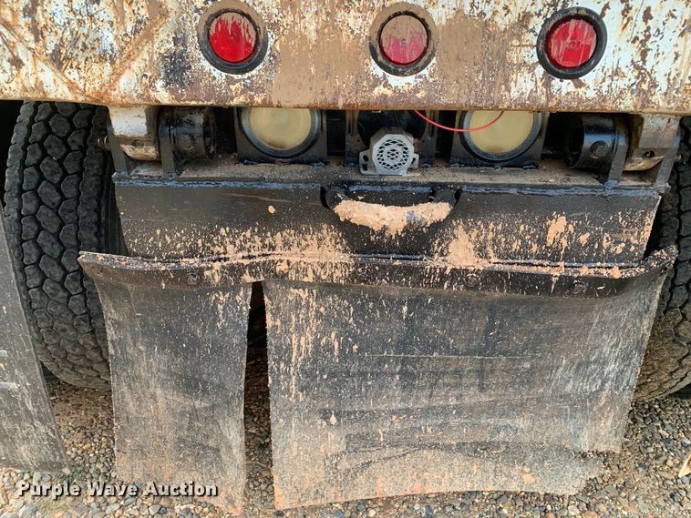 image for item DM7933 2002 Mack  CH613 dump truck