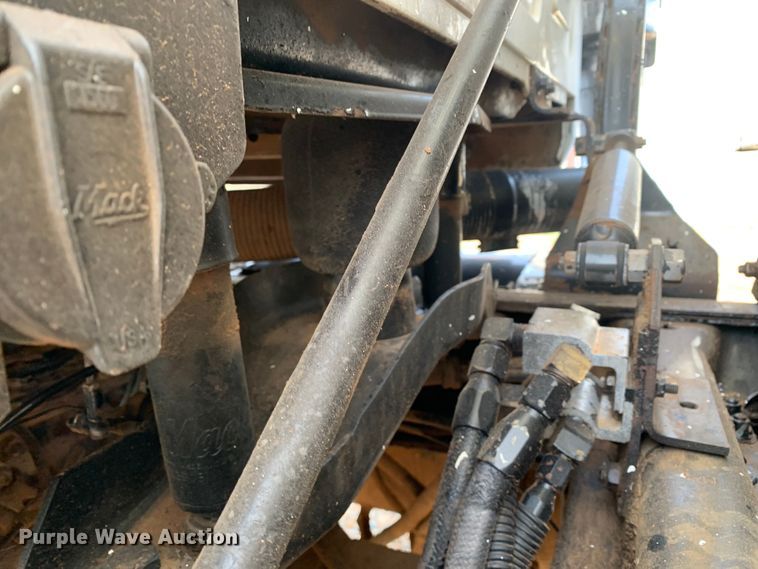 image for item DM7933 2002 Mack  CH613 dump truck