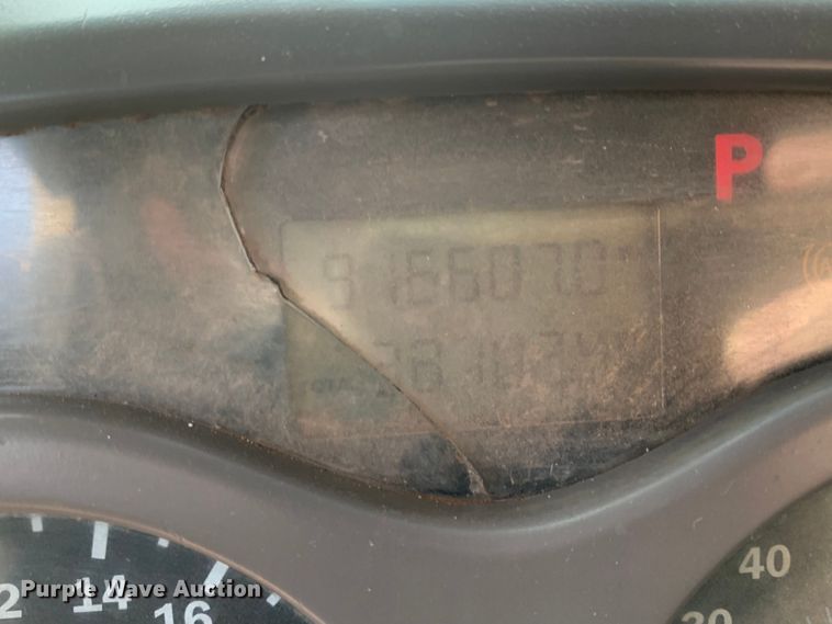 image for item DM7933 2002 Mack  CH613 dump truck