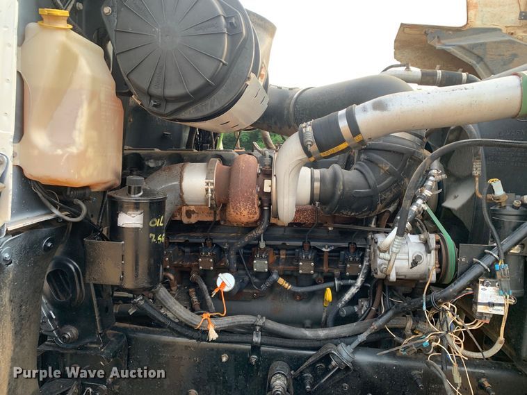 image for item DM7933 2002 Mack  CH613 dump truck