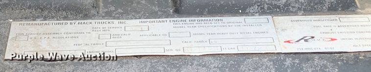 image for item DM7933 2002 Mack  CH613 dump truck