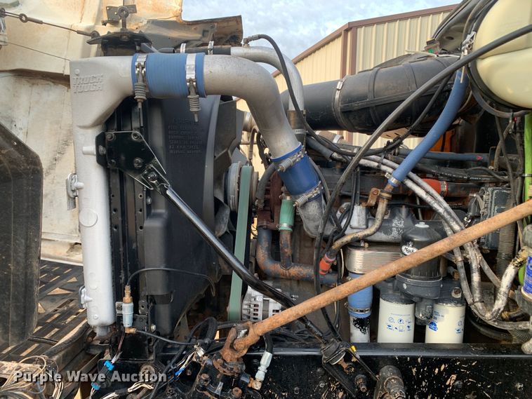 image for item DM7933 2002 Mack  CH613 dump truck