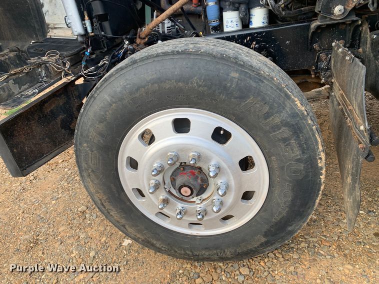 image for item DM7933 2002 Mack  CH613 dump truck