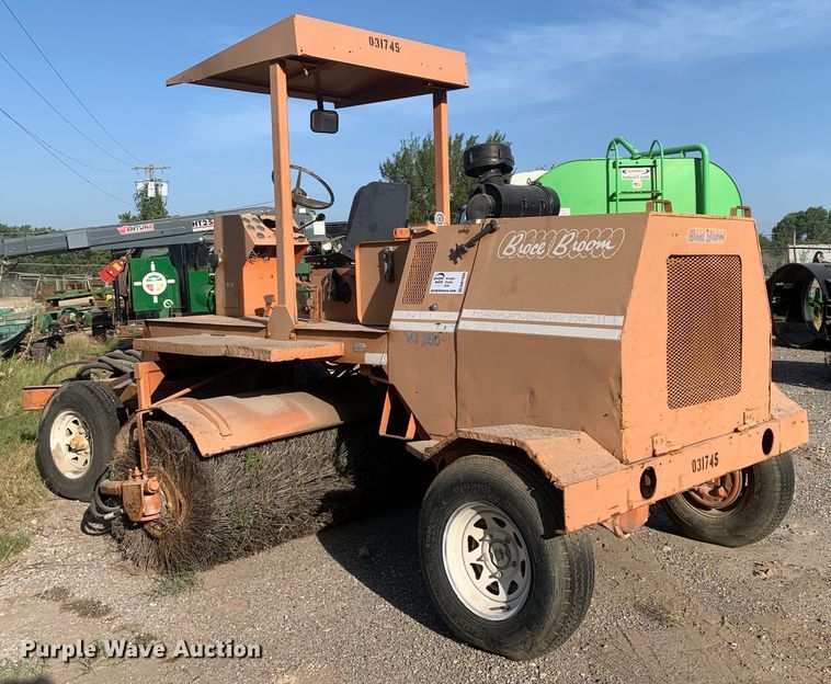 image for item DM7936 Broce  RJ350 broom