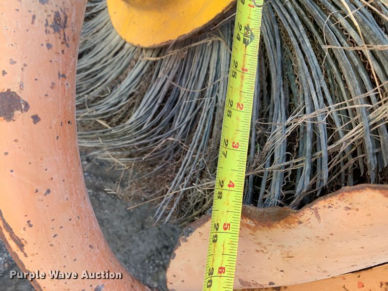 image for item DM7936 Broce  RJ350 broom