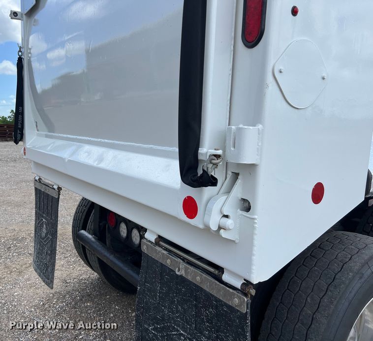 image for item DO2443 2023 Peterbilt 567 dump truck