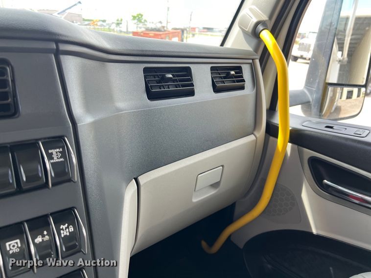 image for item DO2443 2023 Peterbilt 567 dump truck