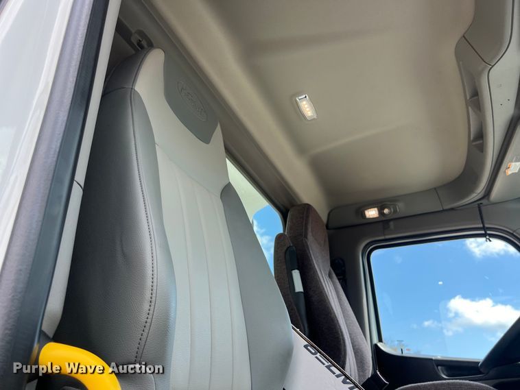 image for item DO2443 2023 Peterbilt 567 dump truck