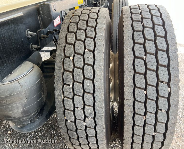 image for item DO2443 2023 Peterbilt 567 dump truck