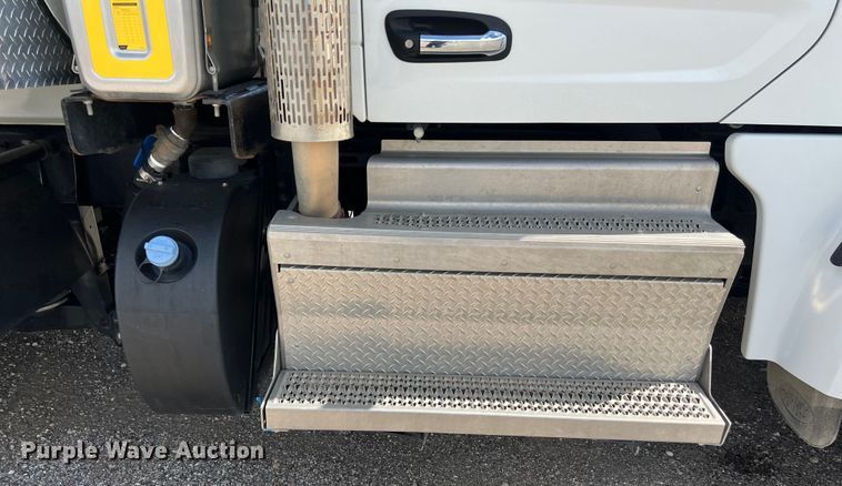 image for item DO2444 2023 Peterbilt  567 dump truck