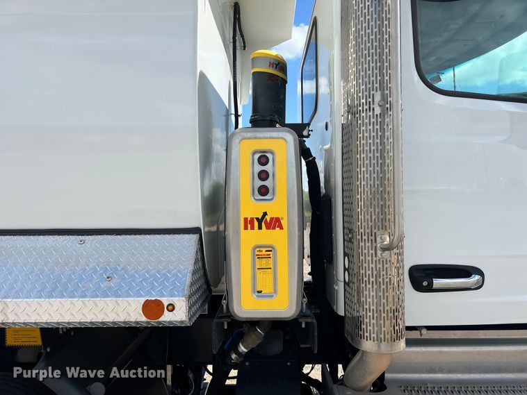 image for item DO2444 2023 Peterbilt  567 dump truck