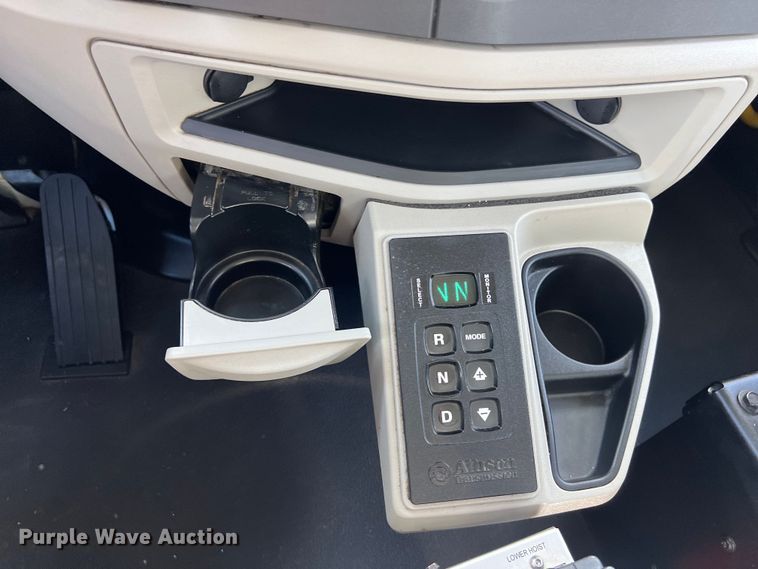 image for item DO2444 2023 Peterbilt  567 dump truck