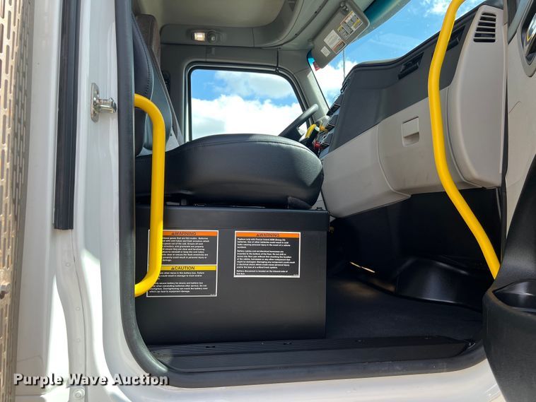 image for item DO2444 2023 Peterbilt  567 dump truck