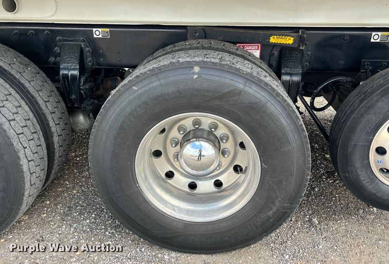 image for item DO2444 2023 Peterbilt  567 dump truck