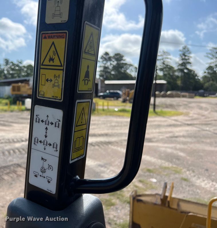 image for item DO2464 2018 Caterpillar D3K2 LGP dozer