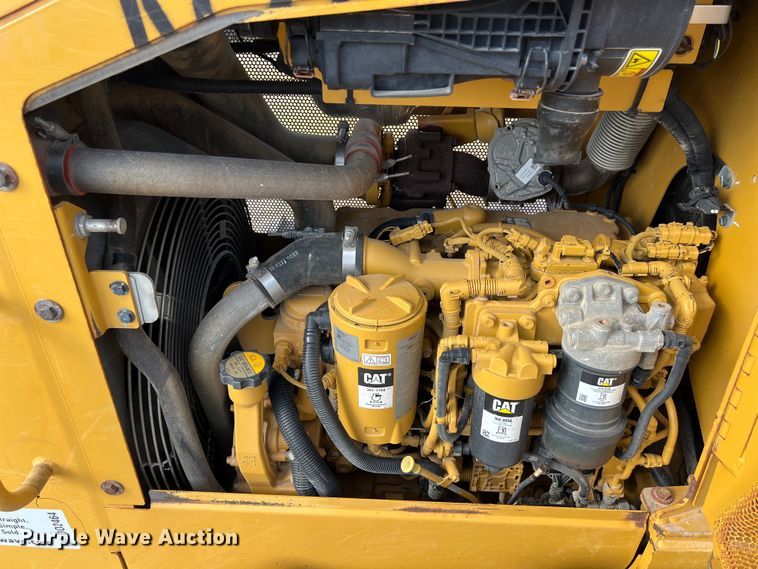 image for item DO2464 2018 Caterpillar D3K2 LGP dozer
