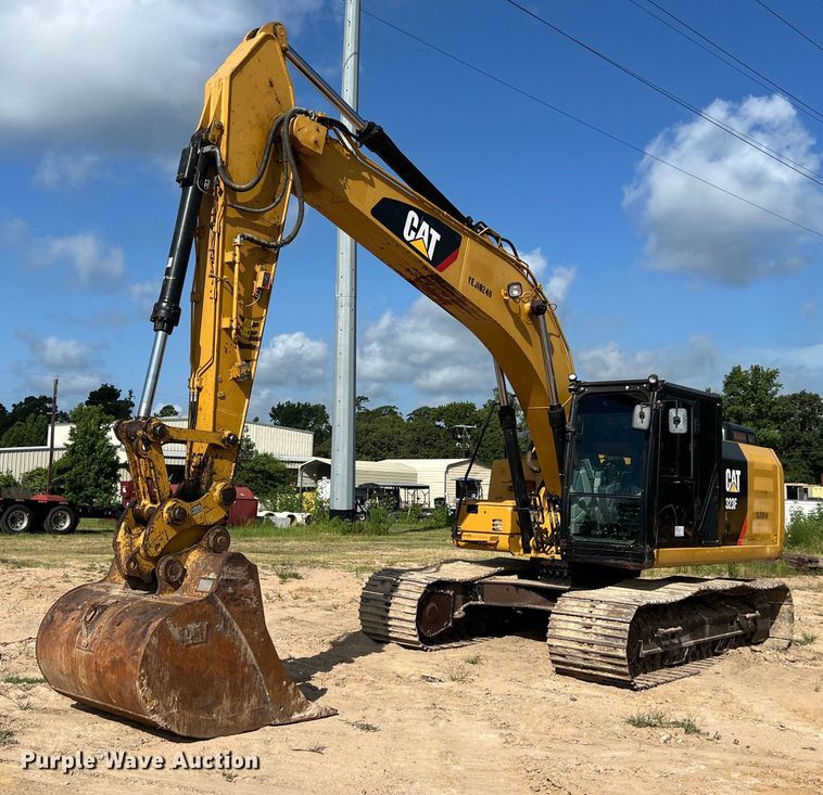 image for item DO2465 2017 Caterpillar 323F L excavator