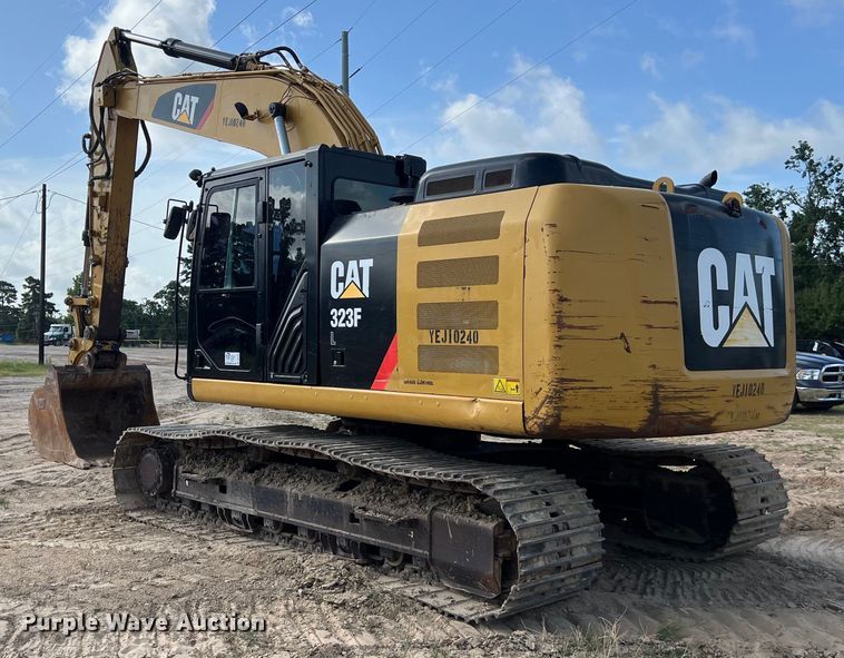 image for item DO2465 2017 Caterpillar 323F L excavator