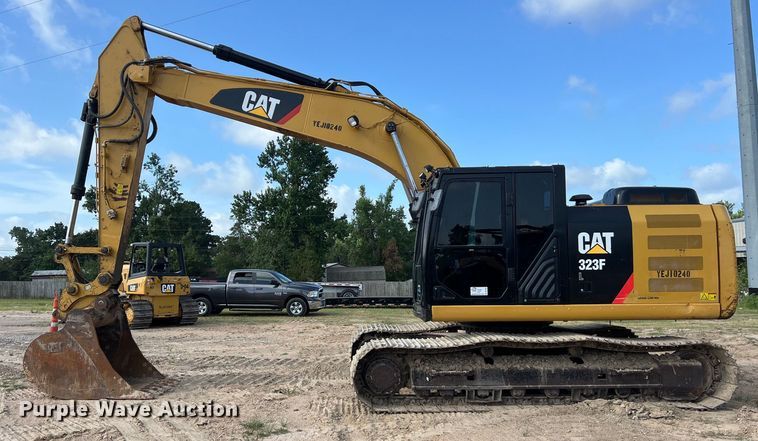 image for item DO2465 2017 Caterpillar 323F L excavator