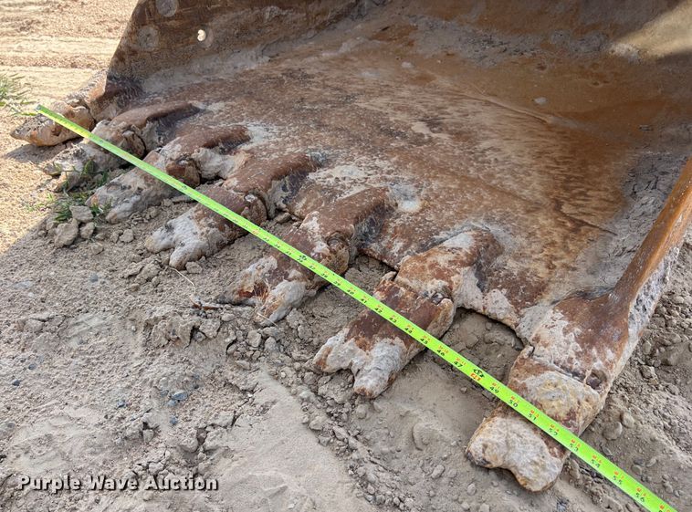 image for item DO2465 2017 Caterpillar 323F L excavator