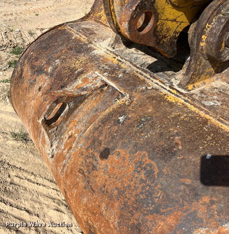 image for item DO2465 2017 Caterpillar 323F L excavator