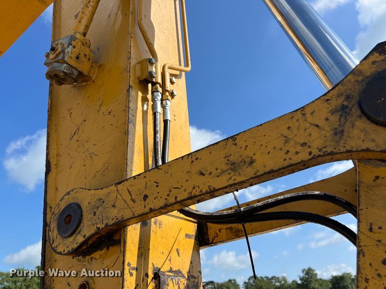 image for item DO2465 2017 Caterpillar 323F L excavator
