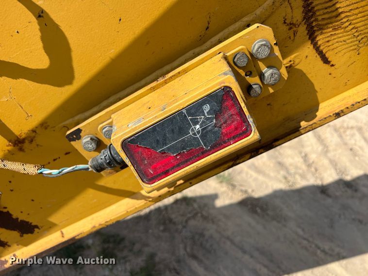 image for item DO2465 2017 Caterpillar 323F L excavator