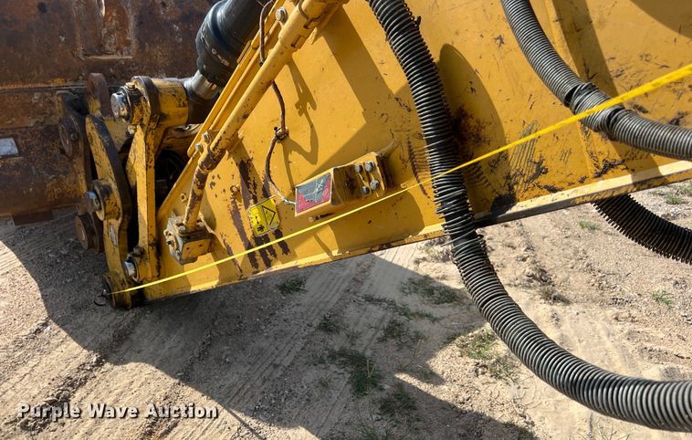 image for item DO2465 2017 Caterpillar 323F L excavator