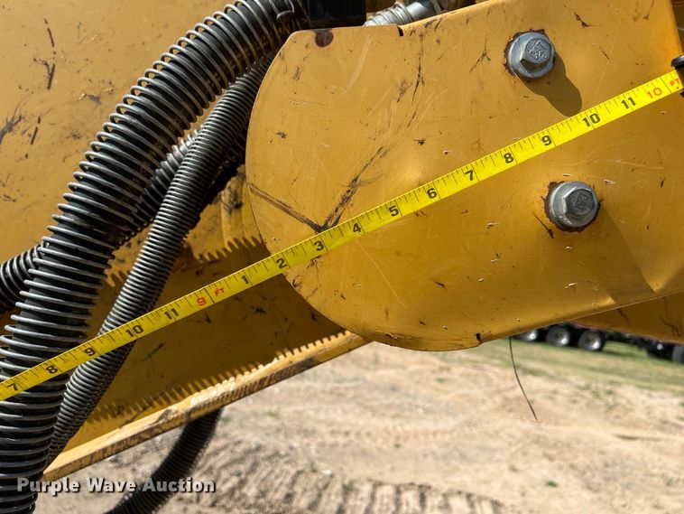 image for item DO2465 2017 Caterpillar 323F L excavator