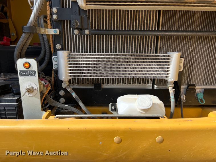 image for item DO2465 2017 Caterpillar 323F L excavator