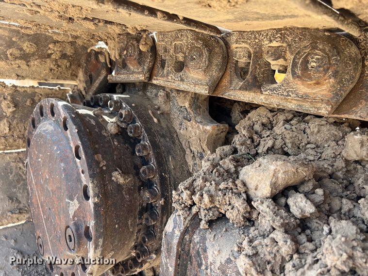 image for item DO2465 2017 Caterpillar 323F L excavator