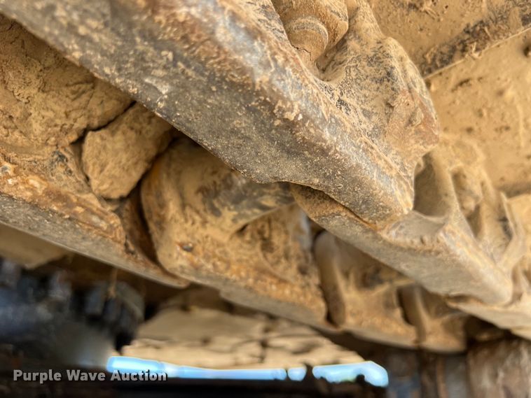 image for item DO2465 2017 Caterpillar 323F L excavator