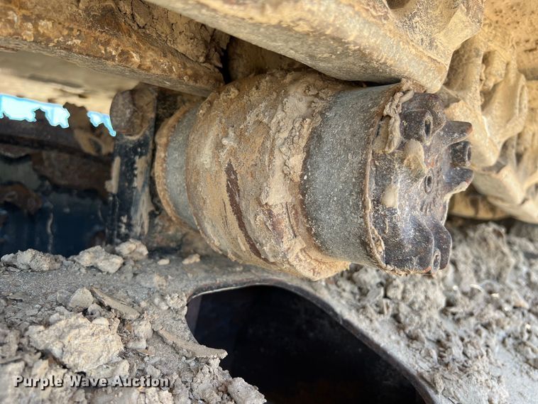 image for item DO2465 2017 Caterpillar 323F L excavator