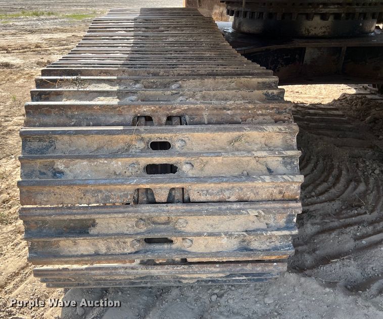 image for item DO2465 2017 Caterpillar 323F L excavator