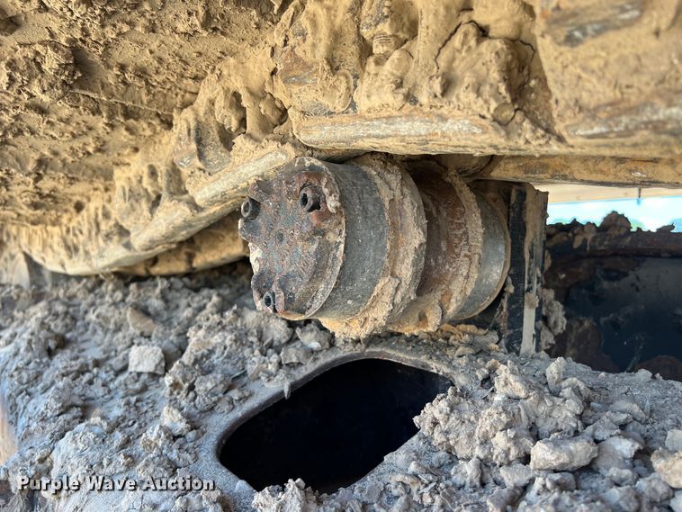 image for item DO2465 2017 Caterpillar 323F L excavator