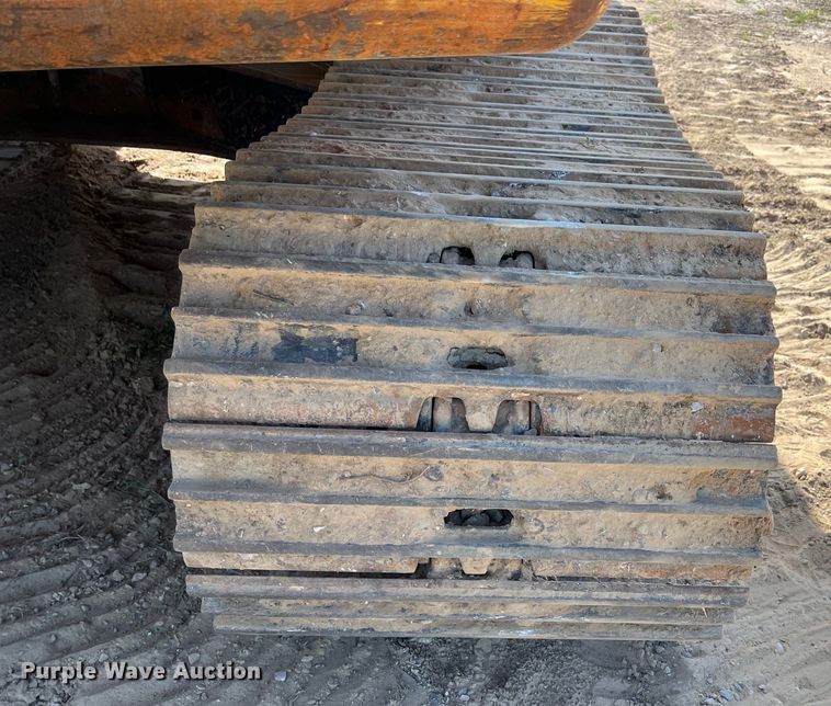 image for item DO2465 2017 Caterpillar 323F L excavator