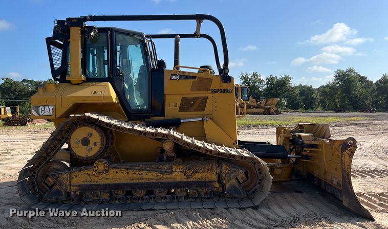 image for item DO2466 2017 Caterpillar D6N LGP dozer