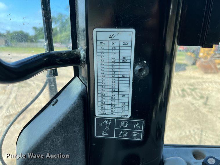 image for item DO2466 2017 Caterpillar D6N LGP dozer