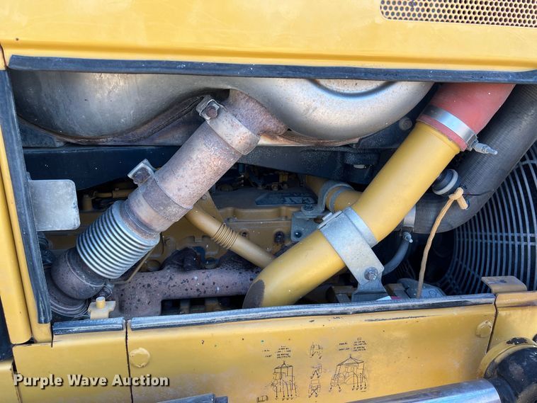 image for item DO2466 2017 Caterpillar D6N LGP dozer