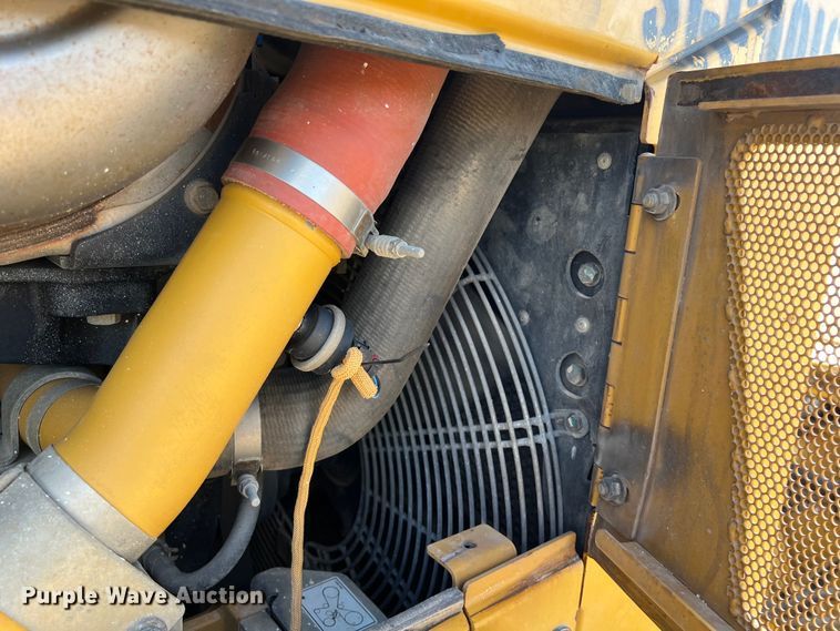 image for item DO2466 2017 Caterpillar D6N LGP dozer