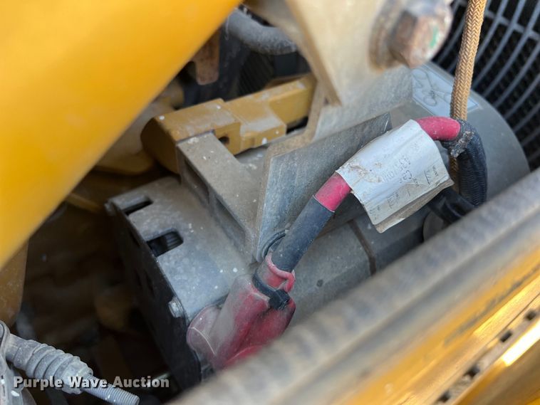 image for item DO2466 2017 Caterpillar D6N LGP dozer