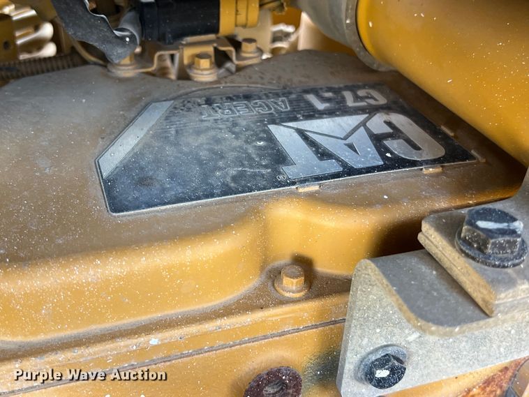 image for item DO2466 2017 Caterpillar D6N LGP dozer