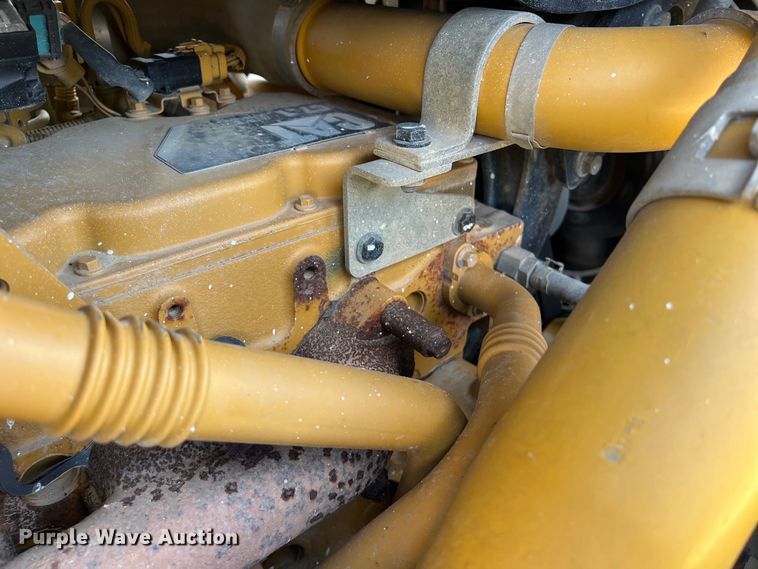 image for item DO2466 2017 Caterpillar D6N LGP dozer