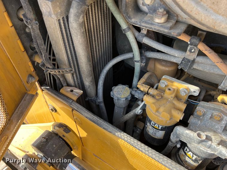 image for item DO2466 2017 Caterpillar D6N LGP dozer