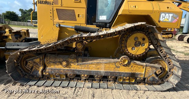 image for item DO2466 2017 Caterpillar D6N LGP dozer