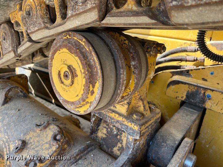 image for item DO2466 2017 Caterpillar D6N LGP dozer