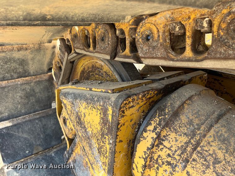 image for item DO2466 2017 Caterpillar D6N LGP dozer